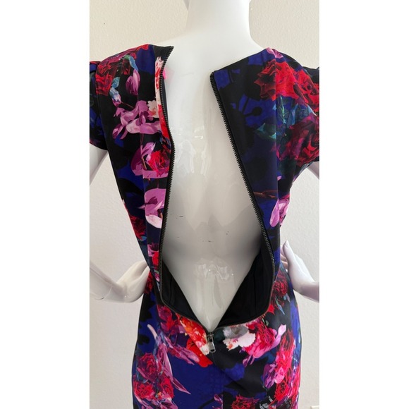 Betsey Johnson Bright Floral Print Cap Sleeve Sheath Dress Career Cocktail Sz 2 - Picture 12 of 16